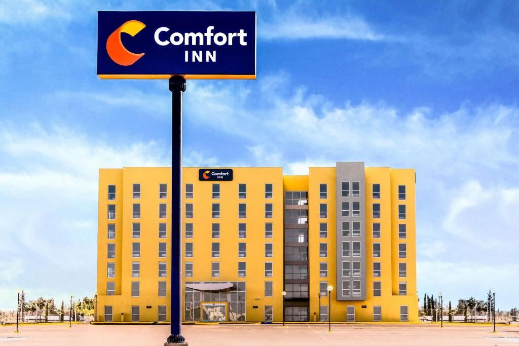 Comfort Inn Delicias hotel exterior
