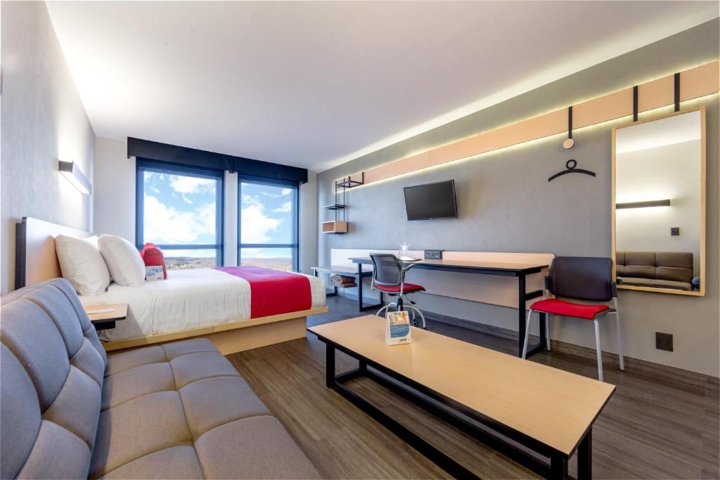 Spacious suite at Comfort Inn Delicias